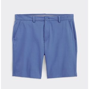 Vineyard Vines performance shorts 32